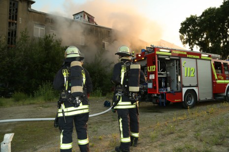 Feuer in einer Lagerhalle