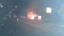 An der Warenannahme, Feuer