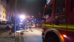 Verkehrsunfall Person eingeklemmt