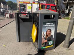 Brennt Mülleimer